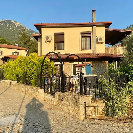 Yildiz Fethiye * אולודניץ